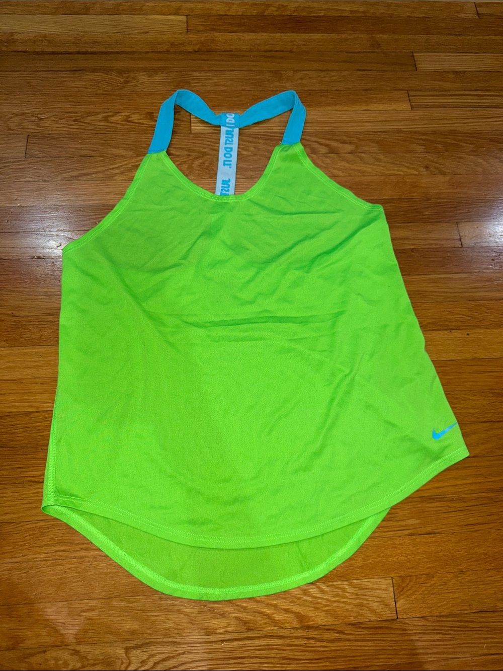 Nike women’s dri-fit racerback elastika tank top size small